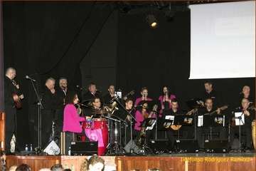 Concierto aniversario de la parranda Medio Jigo P'al Kilo (Foto Ildefonso Rodríguez)